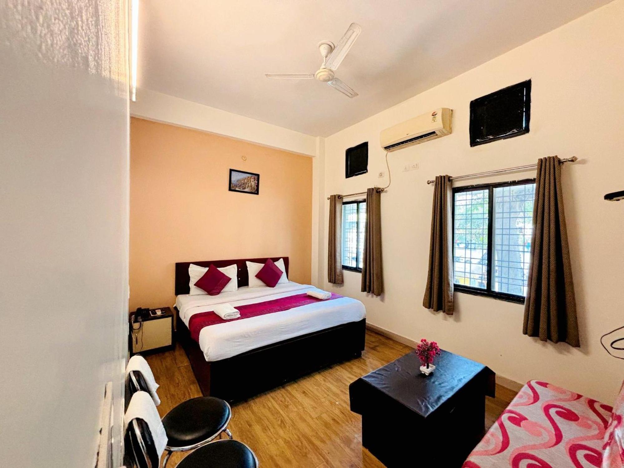 Hotel Sunrise Inn Kota  Zewnętrze zdjęcie